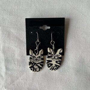 Vintage Ceramic Cat Earrings Black and White